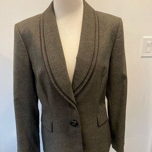Antonio Melani brown blazer. Double shawl collar Shoulder pads. Equestrian style